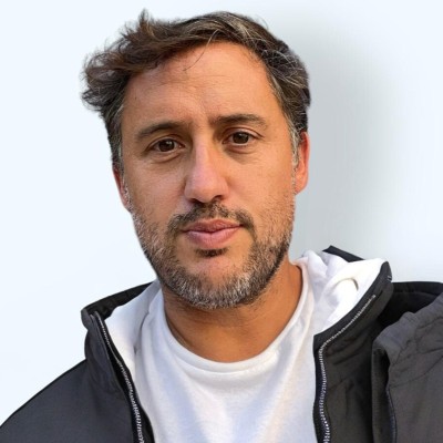 Julio R