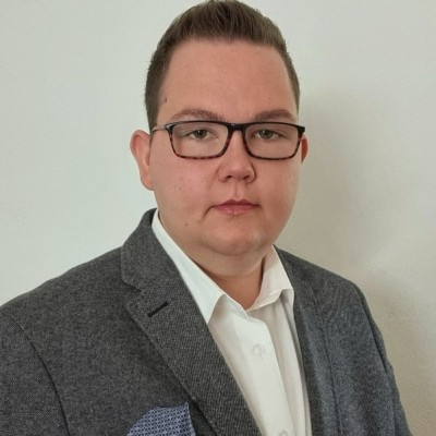 Andreas L.