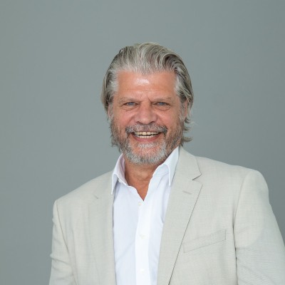 Klaus B.